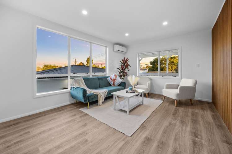 1/2 Enderby Drive Te Atatu Peninsula_12