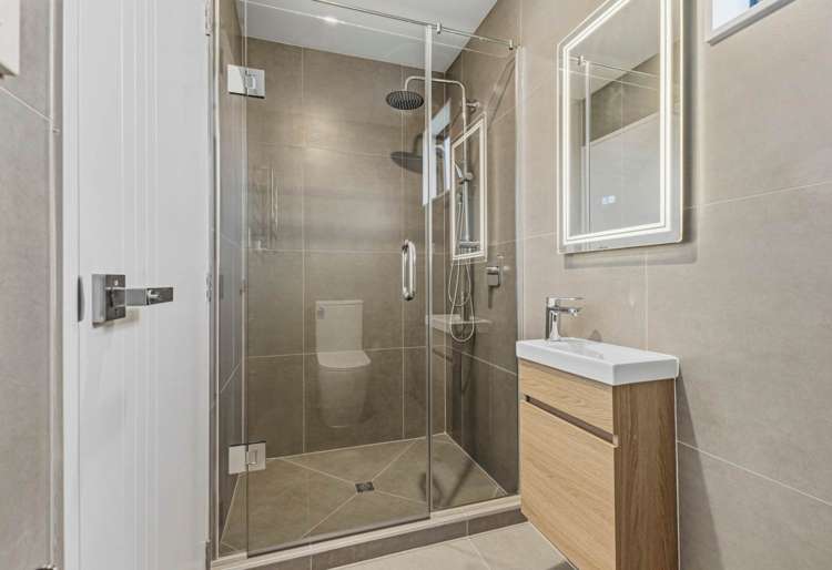 24 Vista Estate Boulevard Flat Bush_11