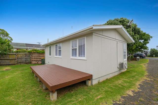 41 Centreway Road Orewa_3