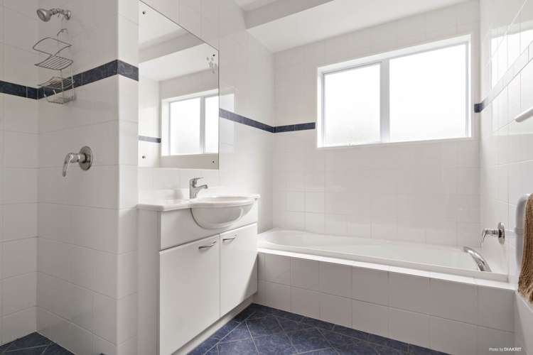 85a Golf Road New Lynn_12