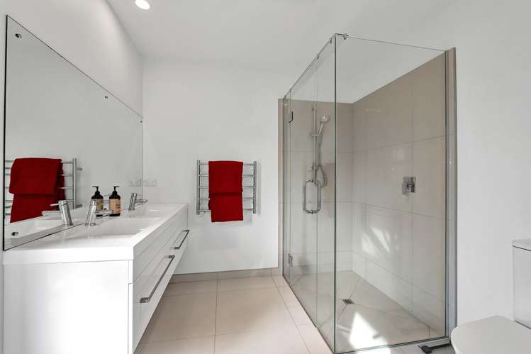 16 Egmont Street Patea_9