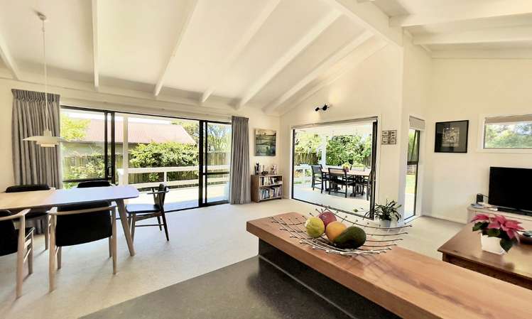 402 Linton Crescent Whangamata_5