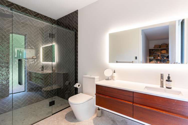 58 Colletts Road Mangaroa_18