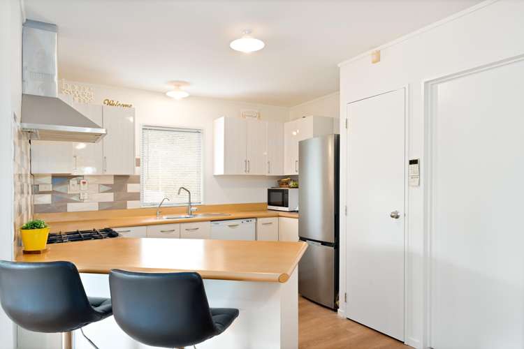 29a Captain Scott Road Glen Eden_13