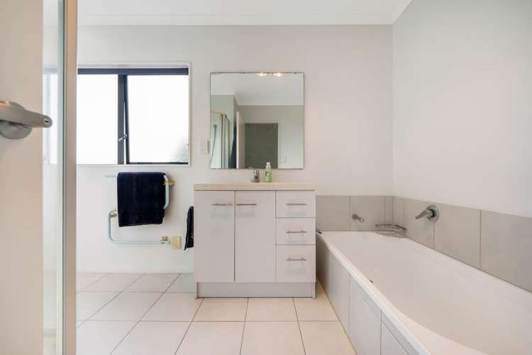 18 Saralee Drive Manurewa_14