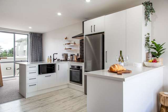25/3 Riverside Road Orewa_4
