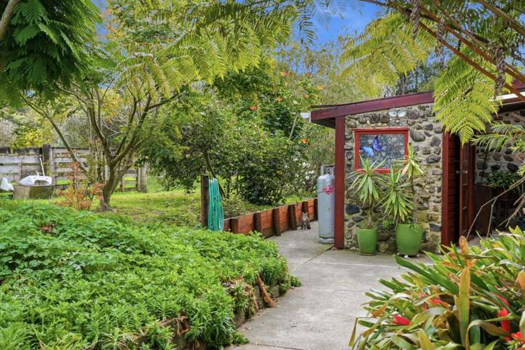 669 Takahue Road Takahue_3