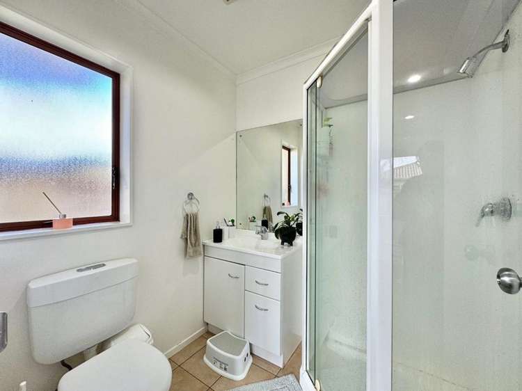 8 Ettrick Lane Papakura_12
