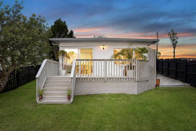 Single Level. Seriously Easy. Freehold Title