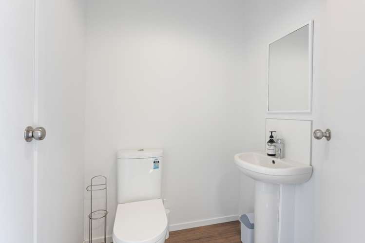 119 Main Highway Otaki_22