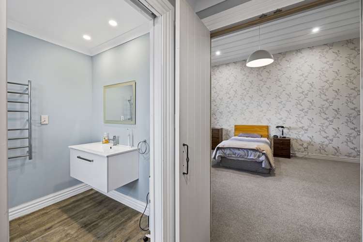 57 King Street Opunake_17