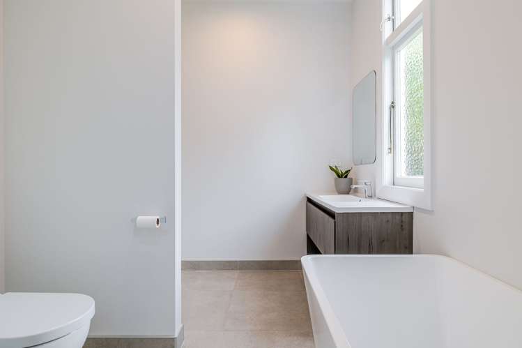 48 Miro Street Takaro_13