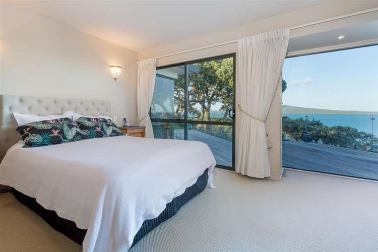 14 Hamana Street Narrow Neck_13