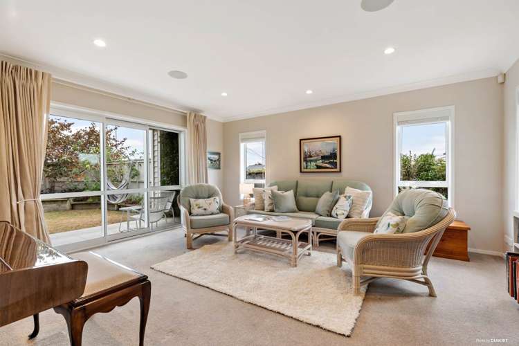 1/19 Toroa Street Torbay_15