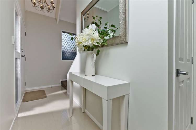 2/4 Holiday Road Milford_16