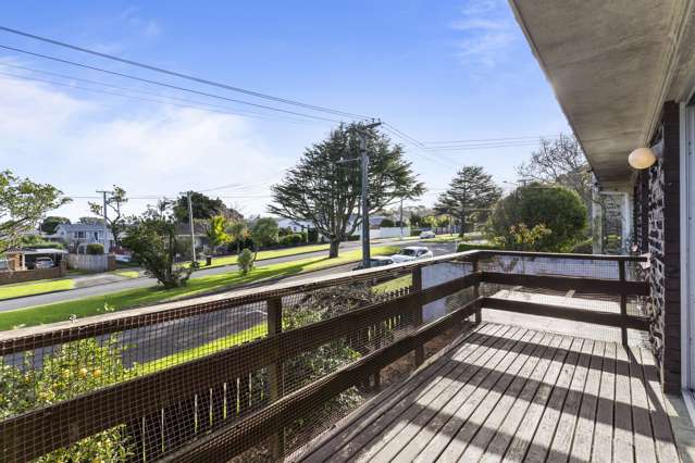 2/57 Moana Avenue One Tree Hill_3