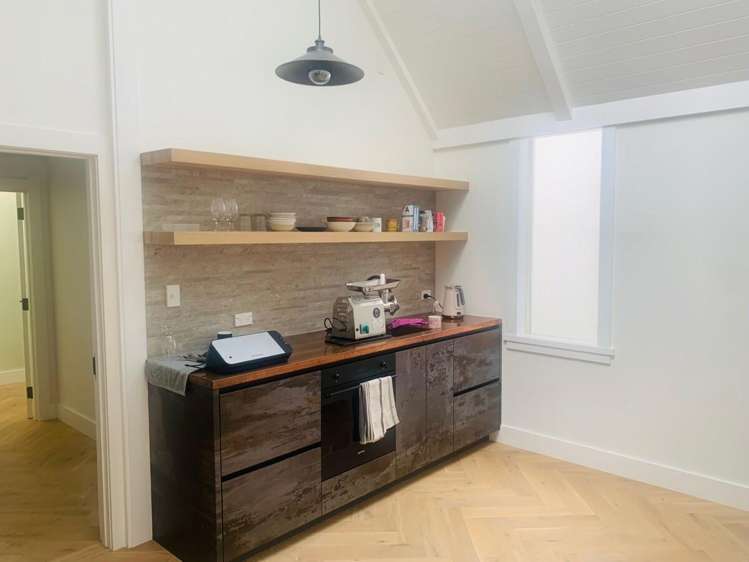 200 Warren Street North Hastings Central_10