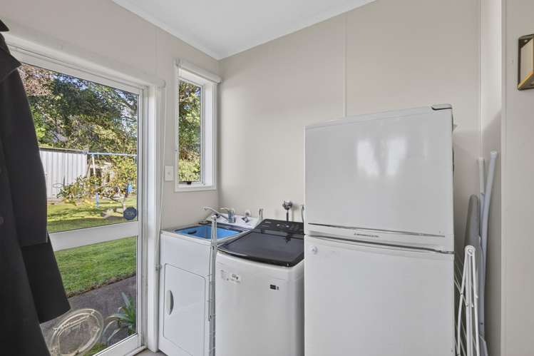 61 Clawton Street Westown_16