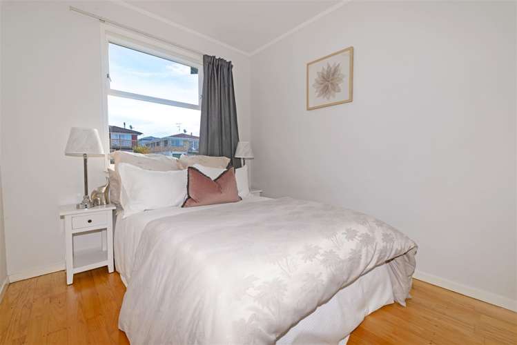 5 Bodi Place Te Atatu South_15