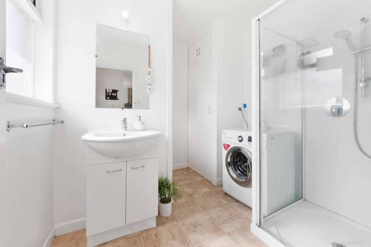 1/1a Wade Avenue Onehunga_11