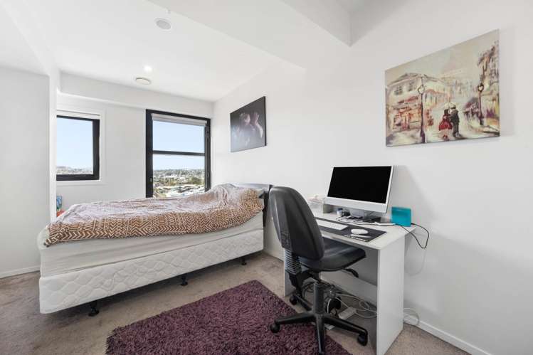 1211/20 McCrae Way New Lynn_6
