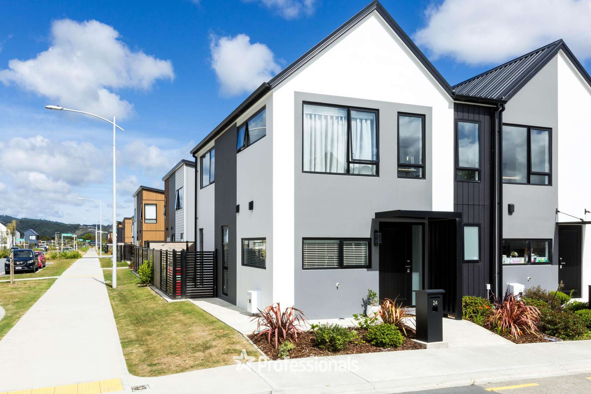 24 Reakes Crescent Wallaceville_0