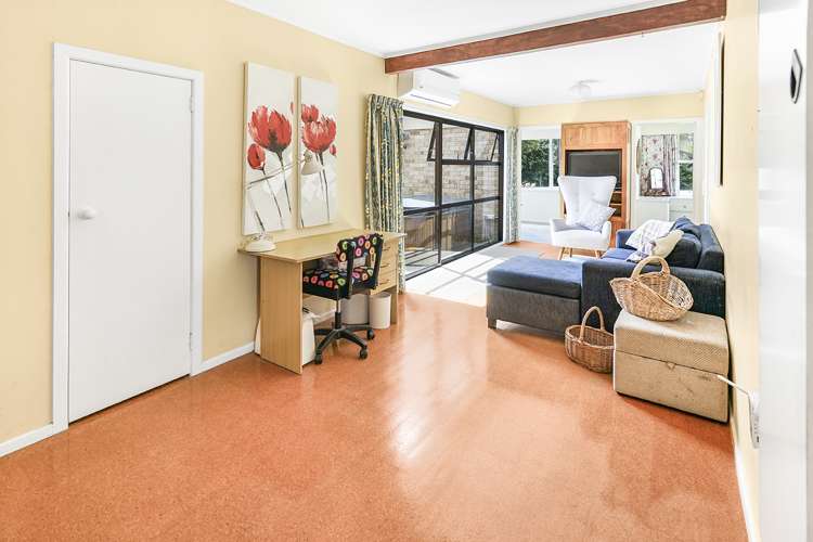 38 Queenwood Avenue Queenwood_13