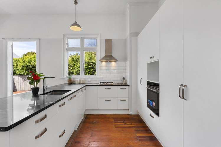 52 Parkvale Road Karori_12