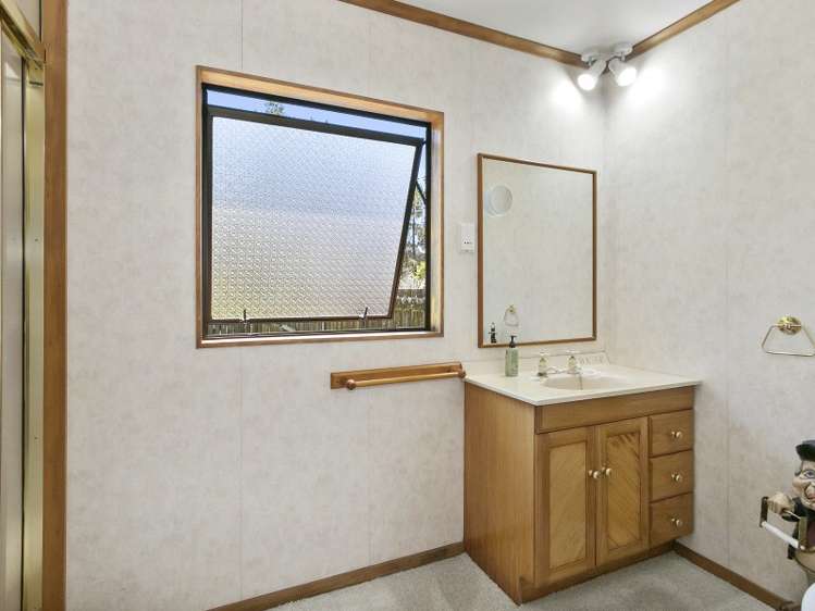 95 Sweetacres Drive Belmont_9