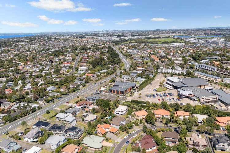 14 Margaret Henry Crescent Oteha_29