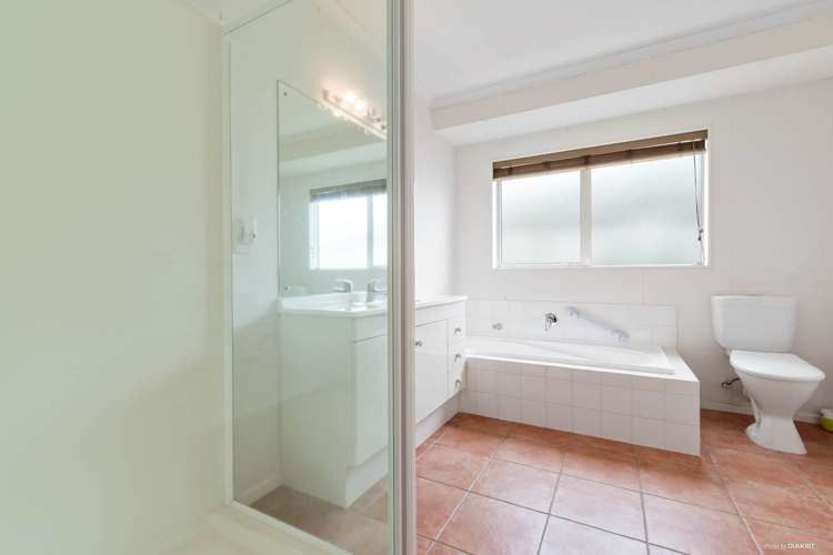 4 Mulroy Place East Tamaki Heights_12