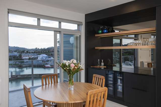 404/4 Reads Quay, Marinaview Gisborne_3