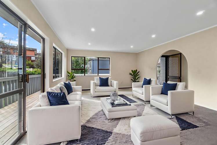 1/116 Bradbury Road Botany Downs_2