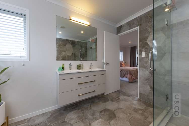 80 Pohutukawa Parade Riverhead_24