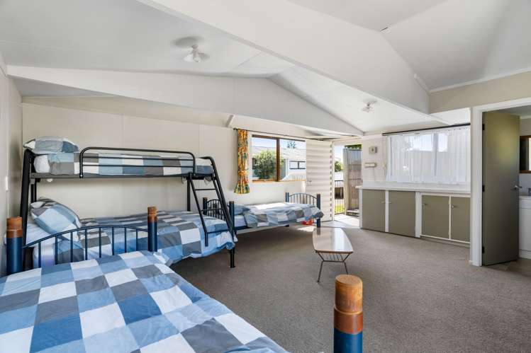 21 Given Grove Pauanui_21