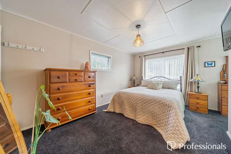 19 Gardiner Grove Wainuiomata_16