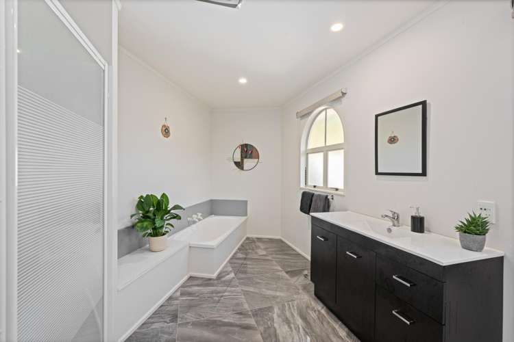 37 Waikawa Road Picton_18