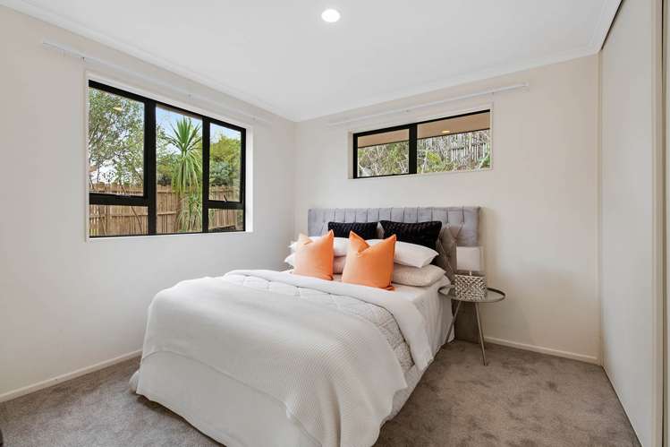 26 Black Teal Close Unsworth Heights_11