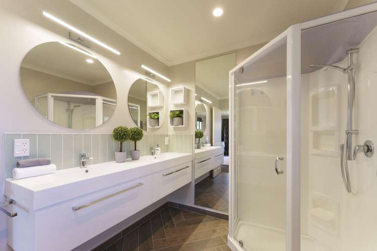 16 Bottle Lake Drive Parklands_18