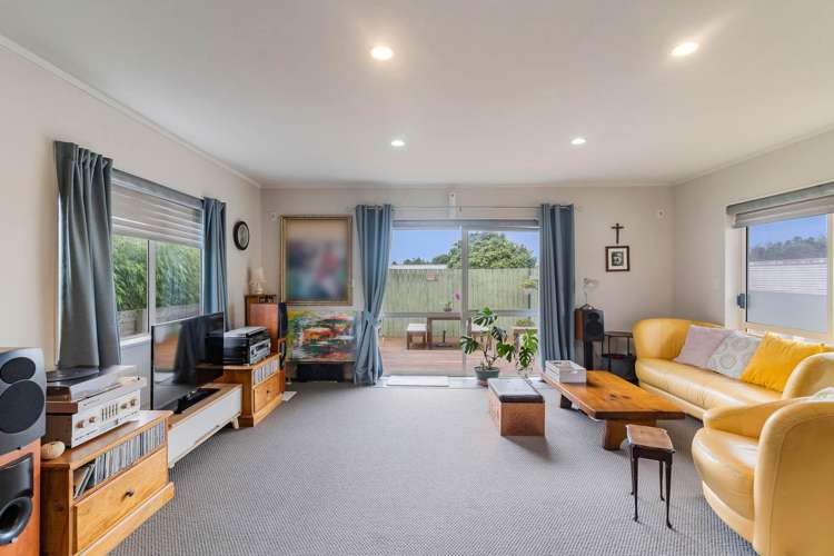 98 Collingwood Road Waiuku_4