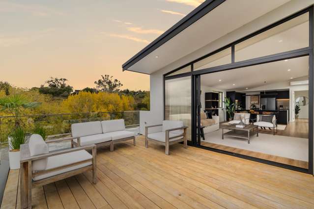 Immaculate 2023 Built Home, Selling Below CV