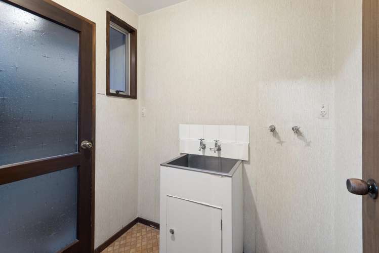 1/15 Peverel Street Riccarton_17