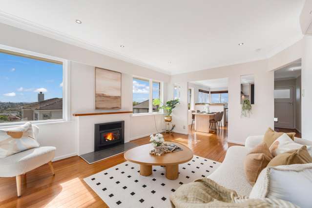 72 Bradbury Road Botany Downs_1