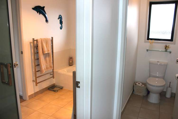 106 Benjamin Place Matarangi_10