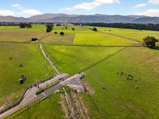 Tararua Views, Premium Position