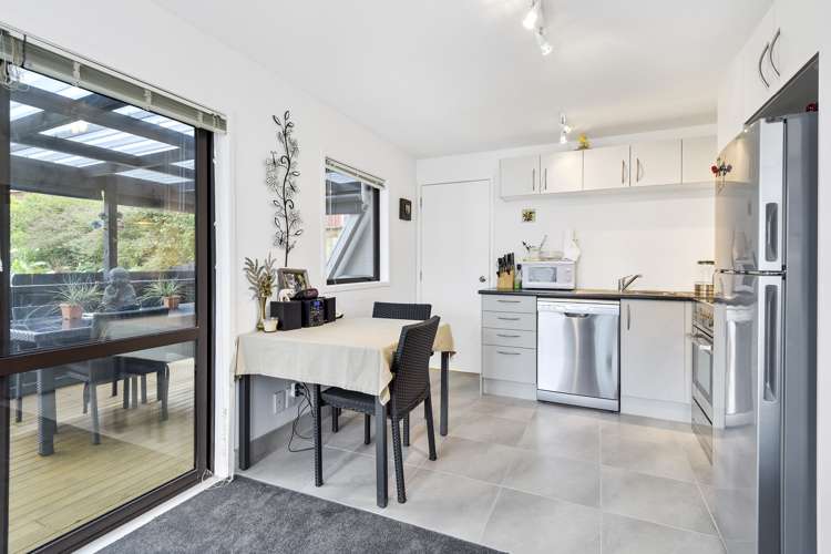 2/19 Glenorchy Street Glen Eden_5