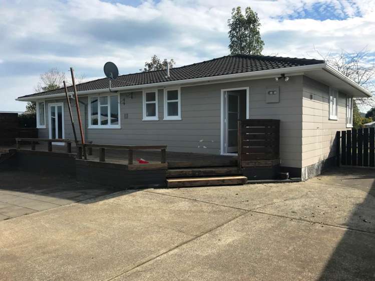 7 West View Crescent Onerahi_1