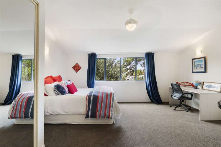 3/130 Beach Road Castor Bay_16