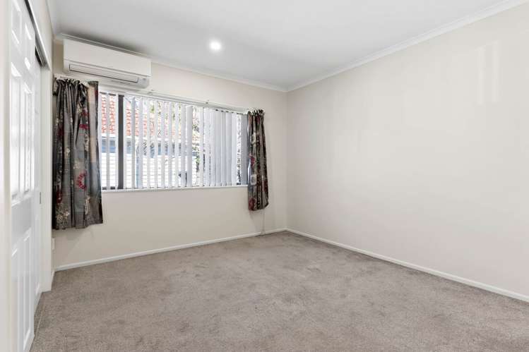 196 Robertson Road Mangere East_14