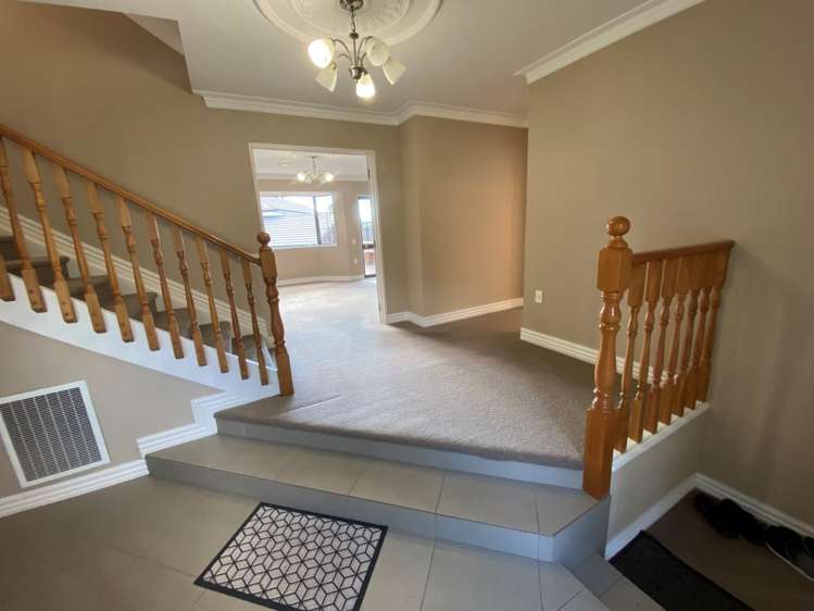9 Hinton Place 11554_1